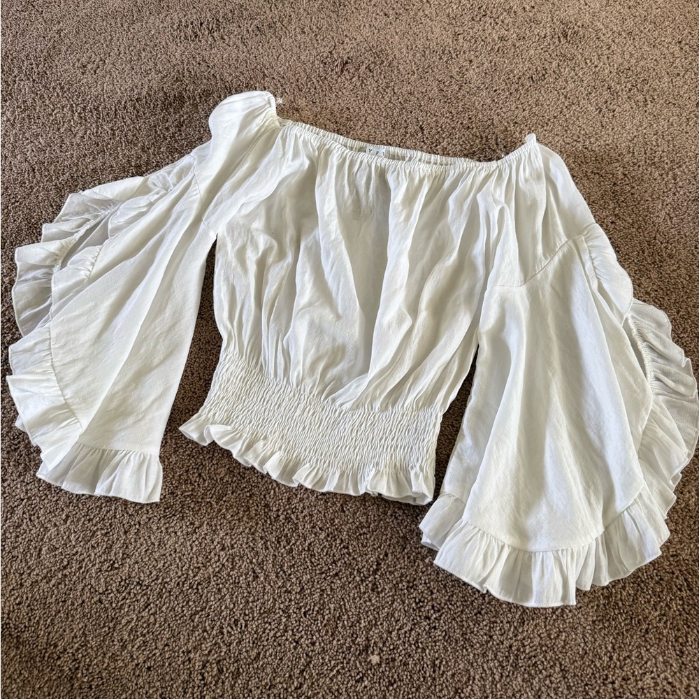 BNWT white flowy blouse
